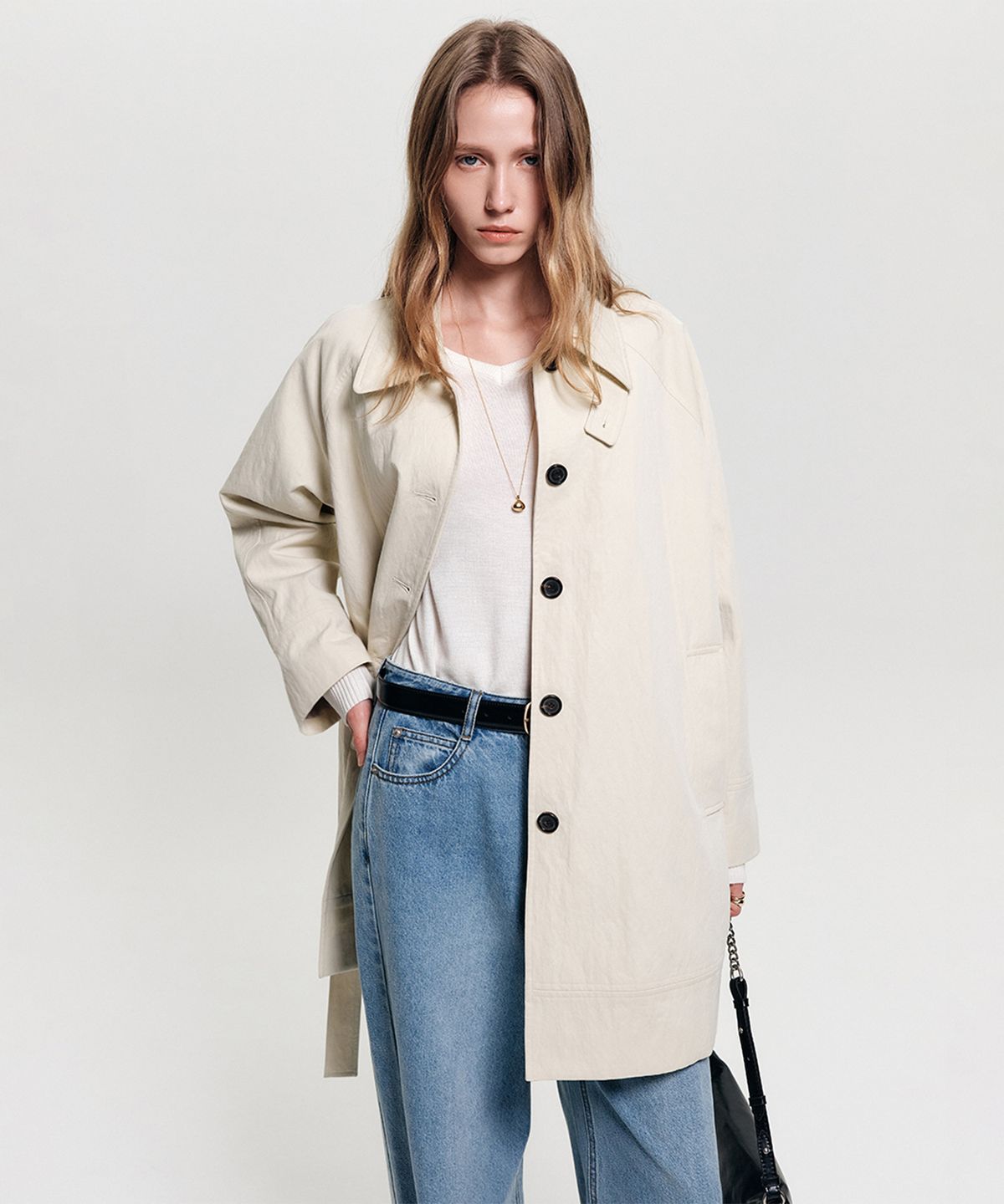 룩캐스트(LOOKAST) 아를레 하프 트렌치 코트_크림 / ARLET HALF TRENCH COAT_CREAM