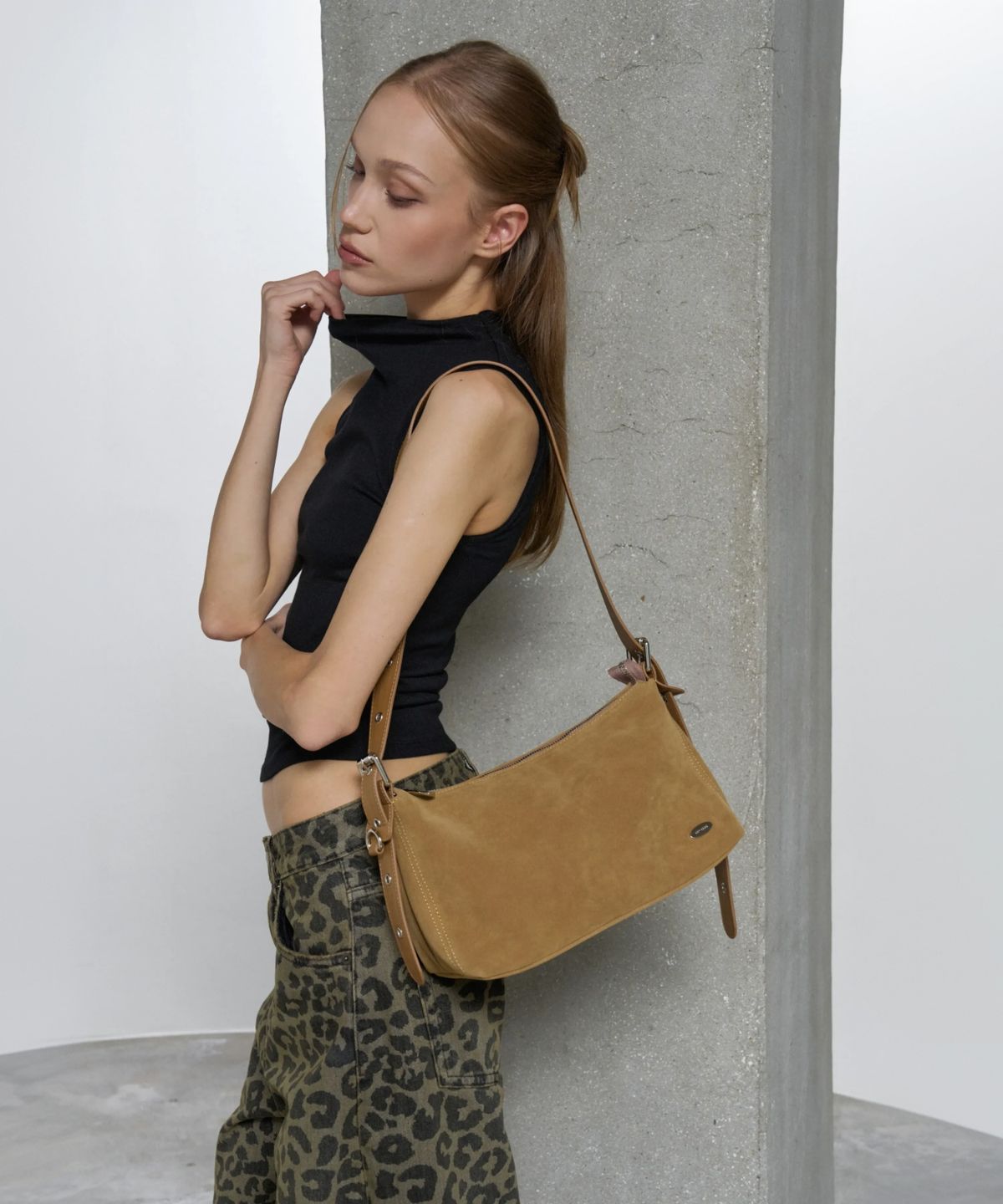 고세(GOCCE) 헤이즈 숄더백 스웨이드 Haze Shoulder Bag - Suede GM256K