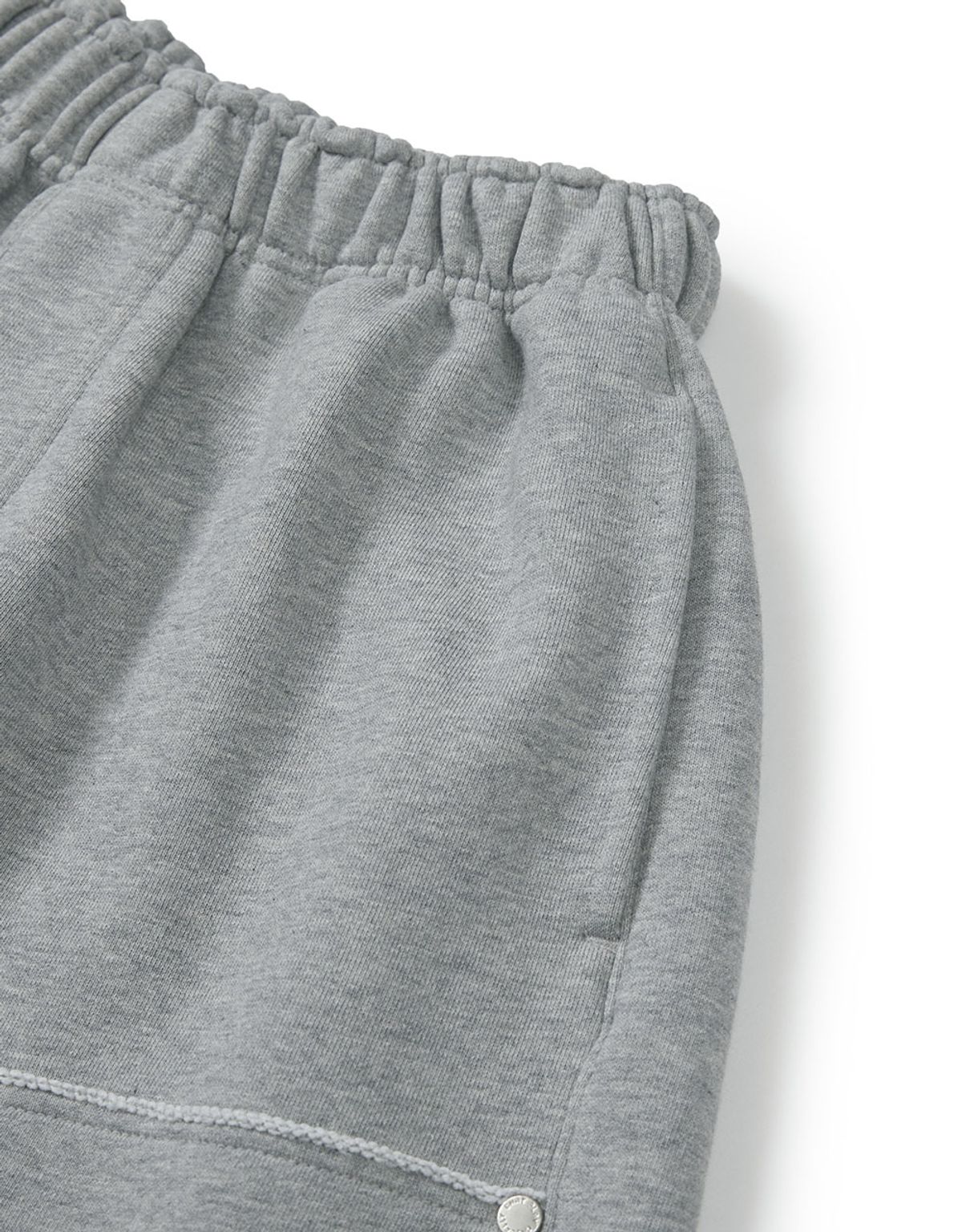 엠엠엘지(MMLG) CARPENTER WIDE SWEAT SHORTS (EVERY GREY)