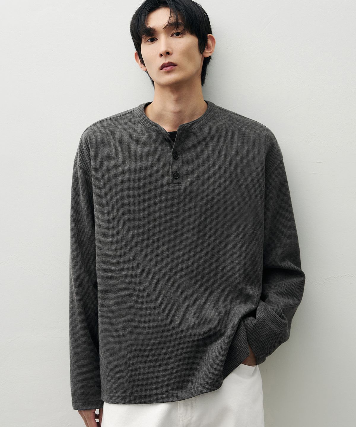 드로우핏(DRAW FIT) 코튼 와플 헨리넥 티셔츠 [CHARCOAL]