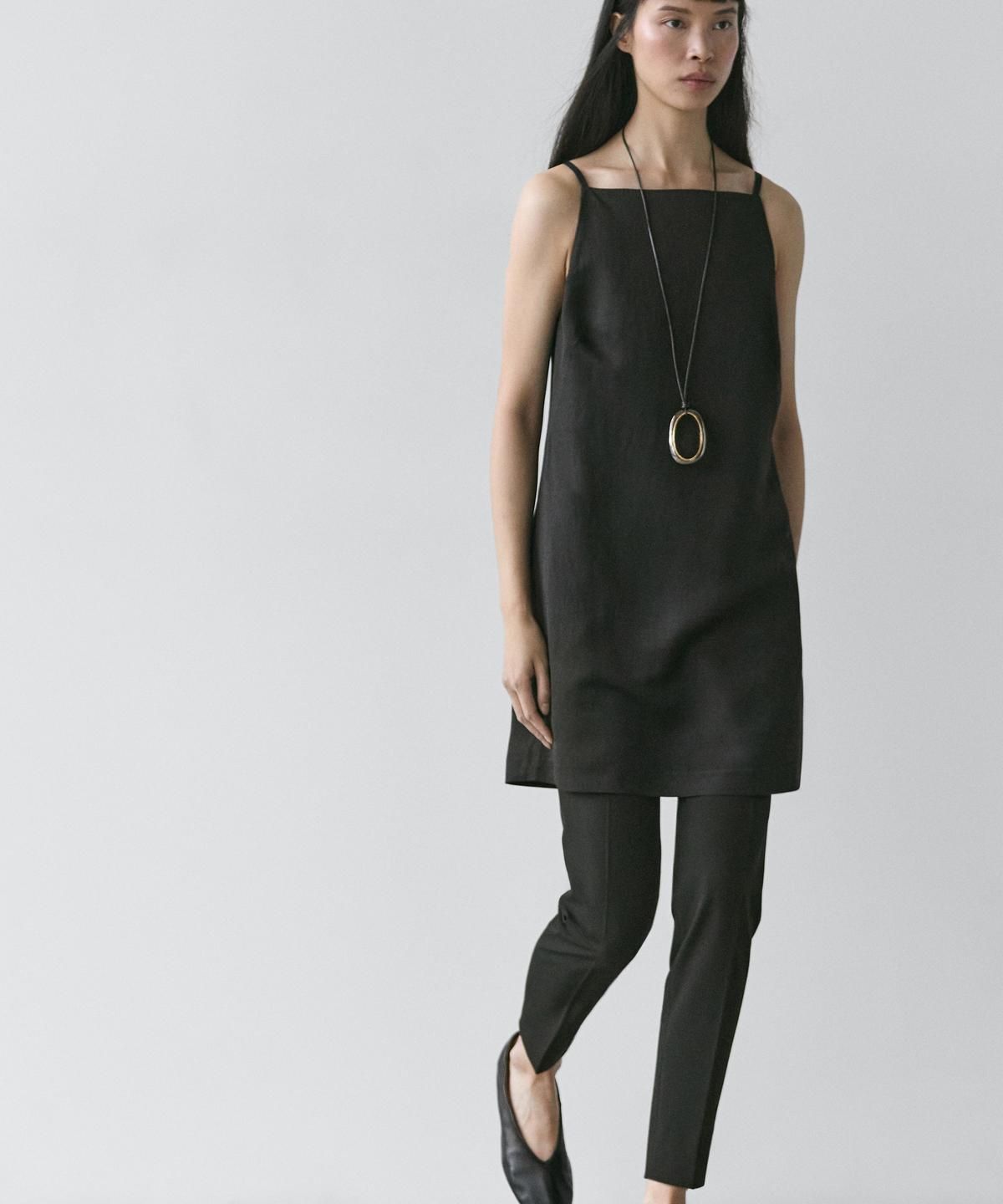 마시모두띠(MASSIMO DUTTI) 플루이드 미니 드레스