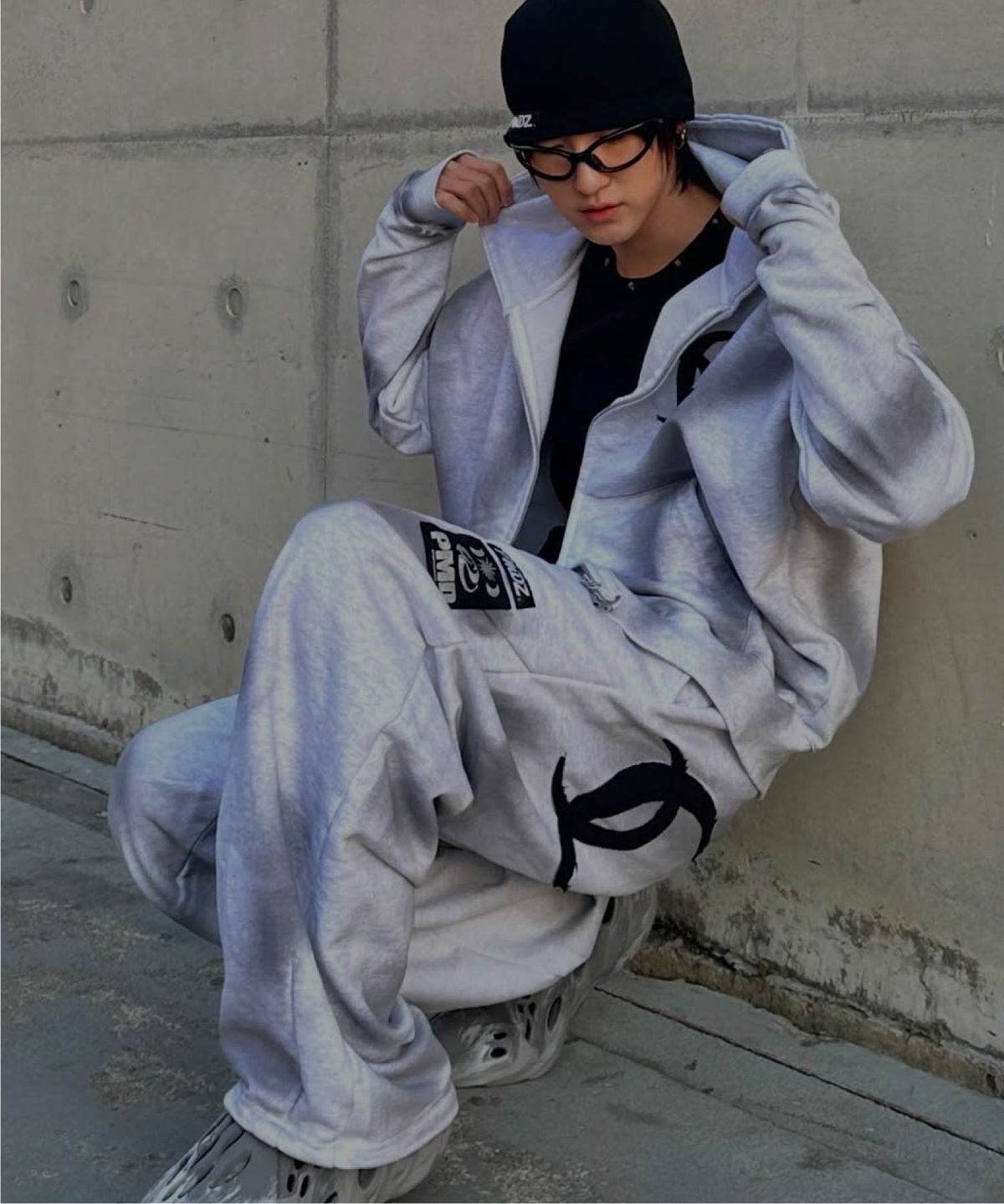 피마다지윈(PIMADAZIWIN) Smoke Hood Zip-Up_[White Melange]