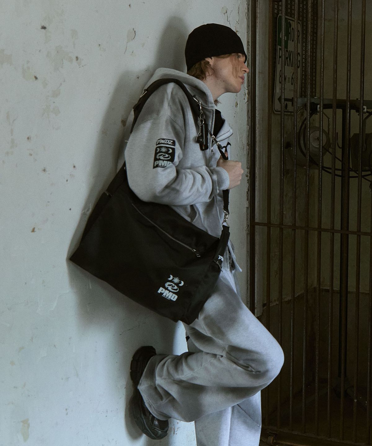 피마다지윈(PIMADAZIWIN) Dark Label Cross Bag [Black]