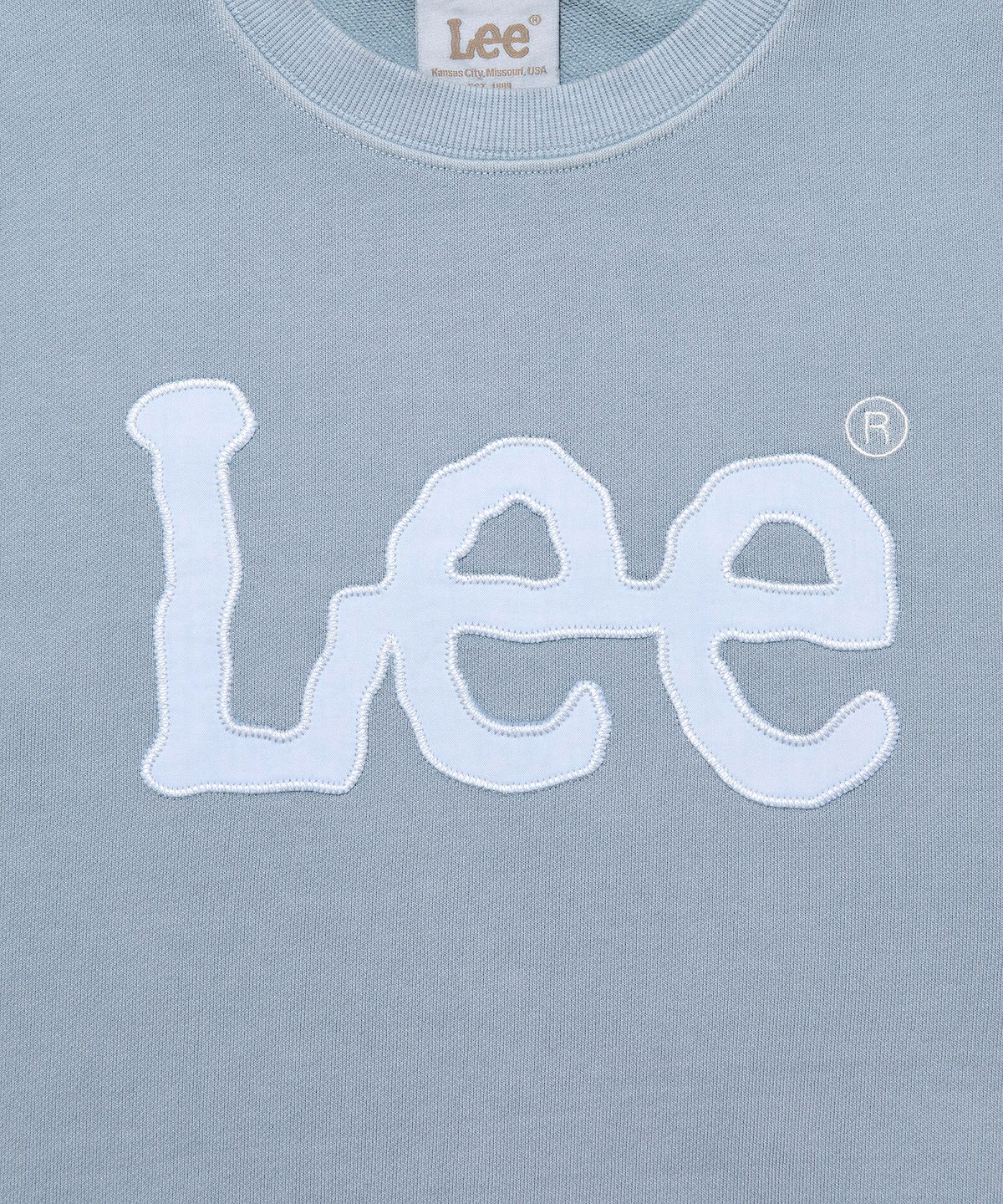 리(LEE) 우먼 빅 트위치 다잉 로고 맨투맨 피그먼트 블루