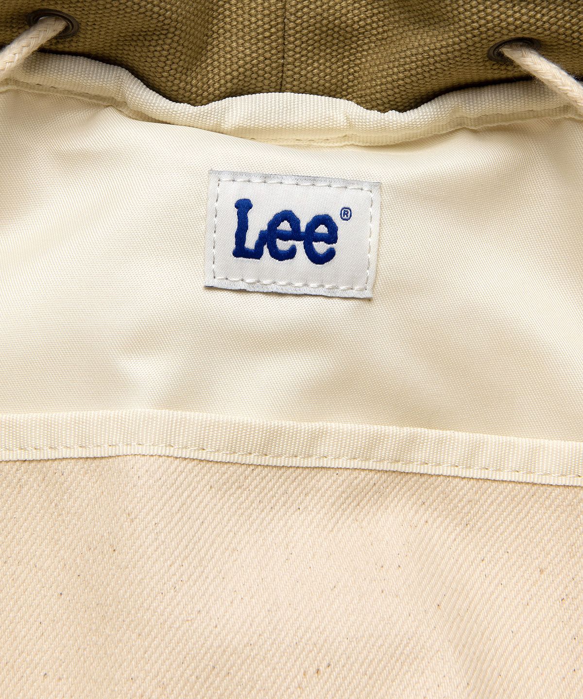 리(LEE) 투웨이 버킷 백팩 아이보리