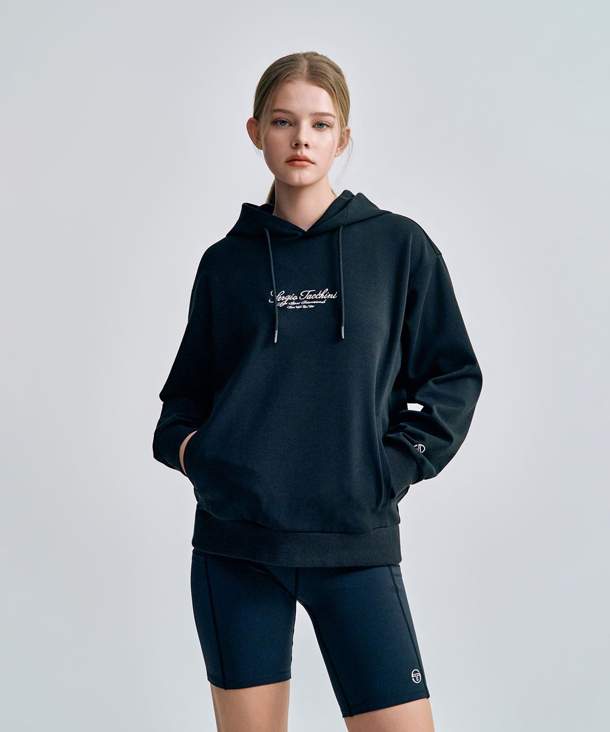 세르지오 타키니(SERGIO TACCHINI) U 쿠쉬라이트 로고 후디 (Black)