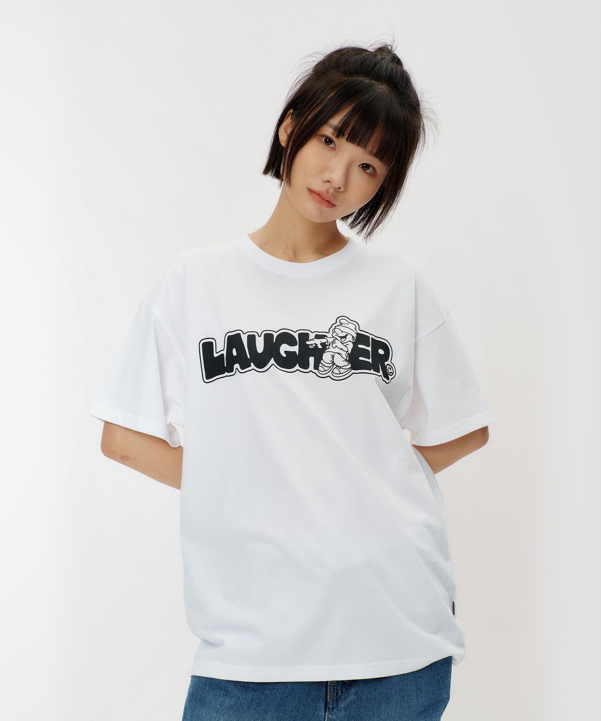 라퍼(LAUGHER) 라퍼 시그니처 로고 티셔츠 - 화이트