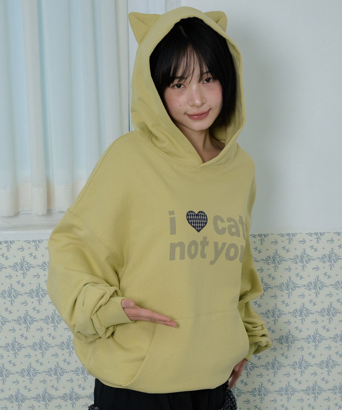 잇자바이브(ITZAVIBE) I LOVE CAT NOT YOU CAT EAR HOODIE - LIGHT GREEN