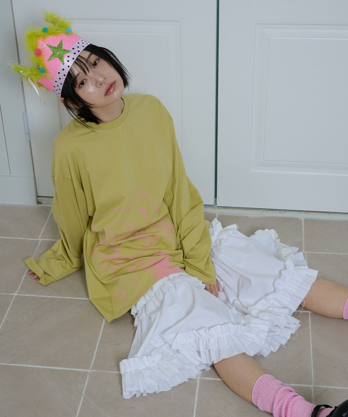잇자바이브(ITZAVIBE) RUFFLE POINT SKIRT - WHITE