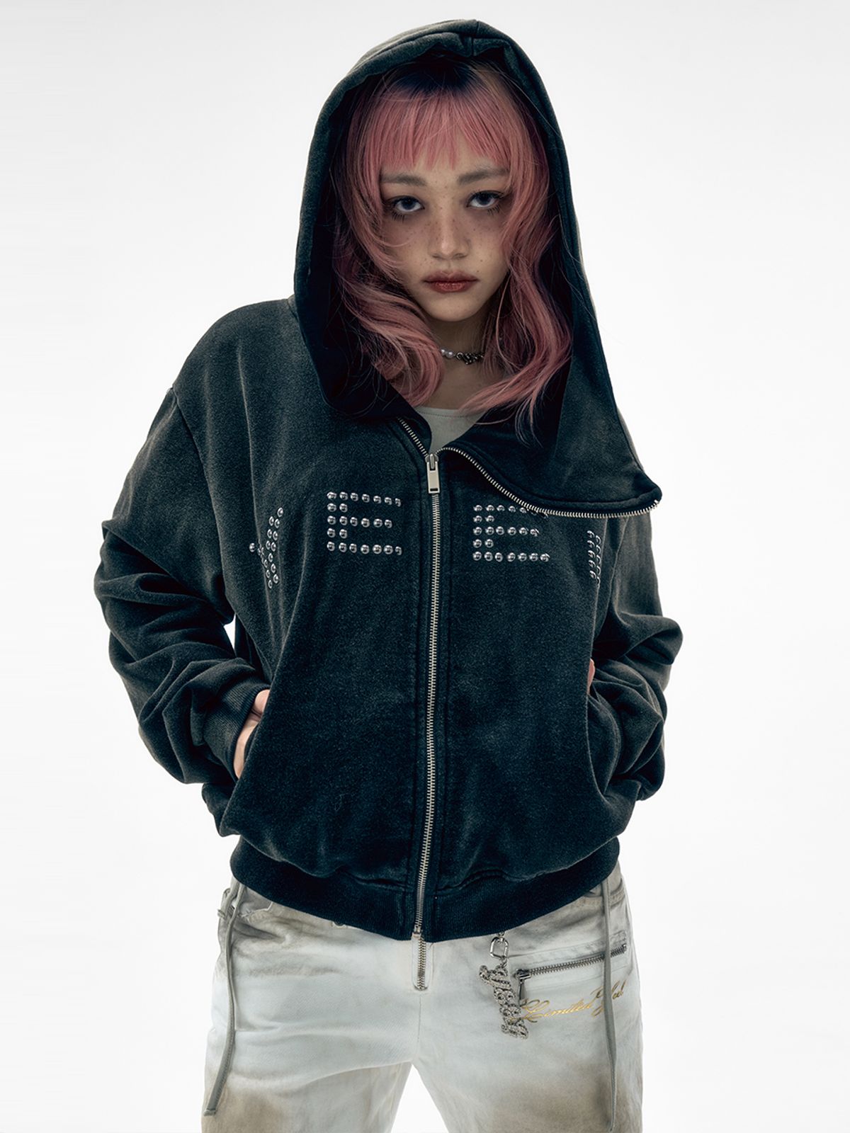 와이이이엘(YEEL) STUDDED Y ZIP-UP HOODIE BLACK
