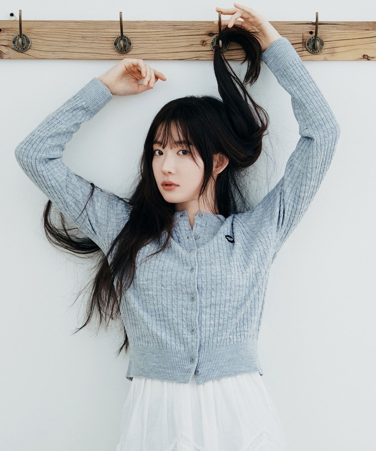 커버낫 우먼(COVERNAT WOMAN) 우먼 클로버하트 케이블 가디건 레드