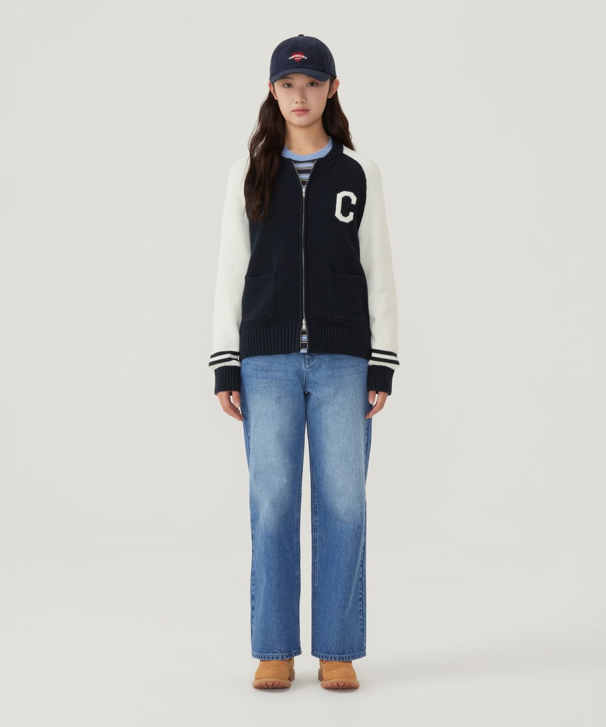 커버낫 우먼(COVERNAT WOMAN) 우먼 C 로고 바시티 집업 가디건 네이비