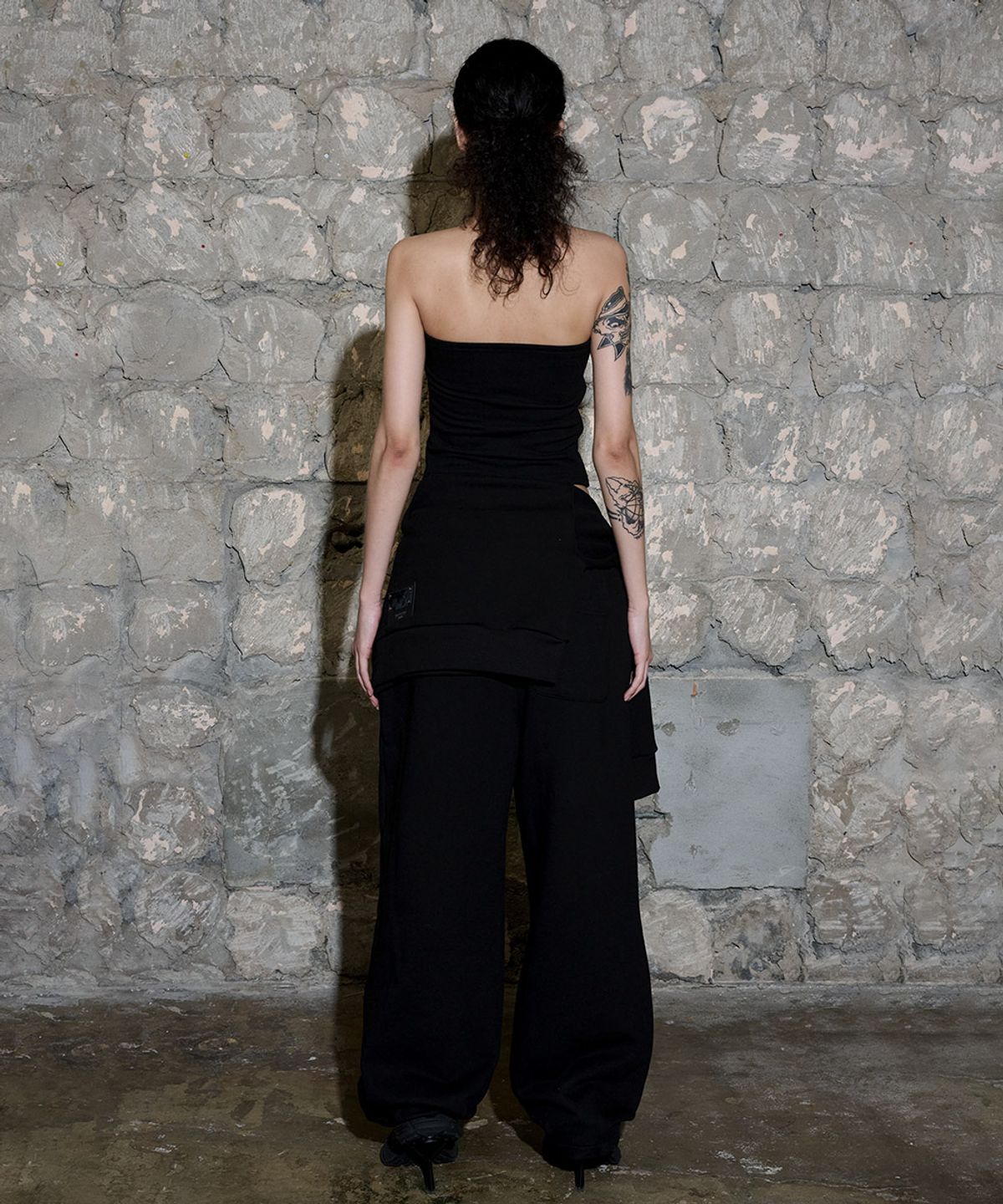 오도어(ODOR) Tie pants - Black
