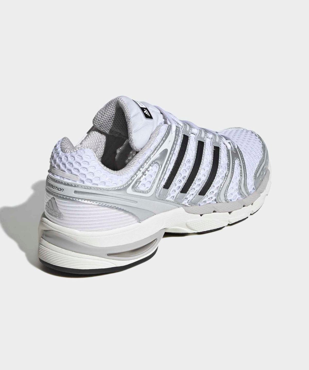 아디다스(ADIDAS) 아디스타 컨트롤 5 - 화이트:실버:블랙 / KI6121