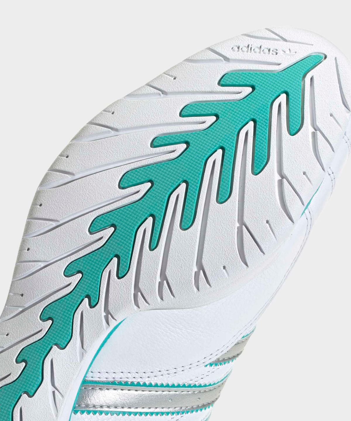 아디다스(ADIDAS) 메르세데스 AMG F1 팀 아디레이서 로우 - 화이트:실버:민트 / KJ1187