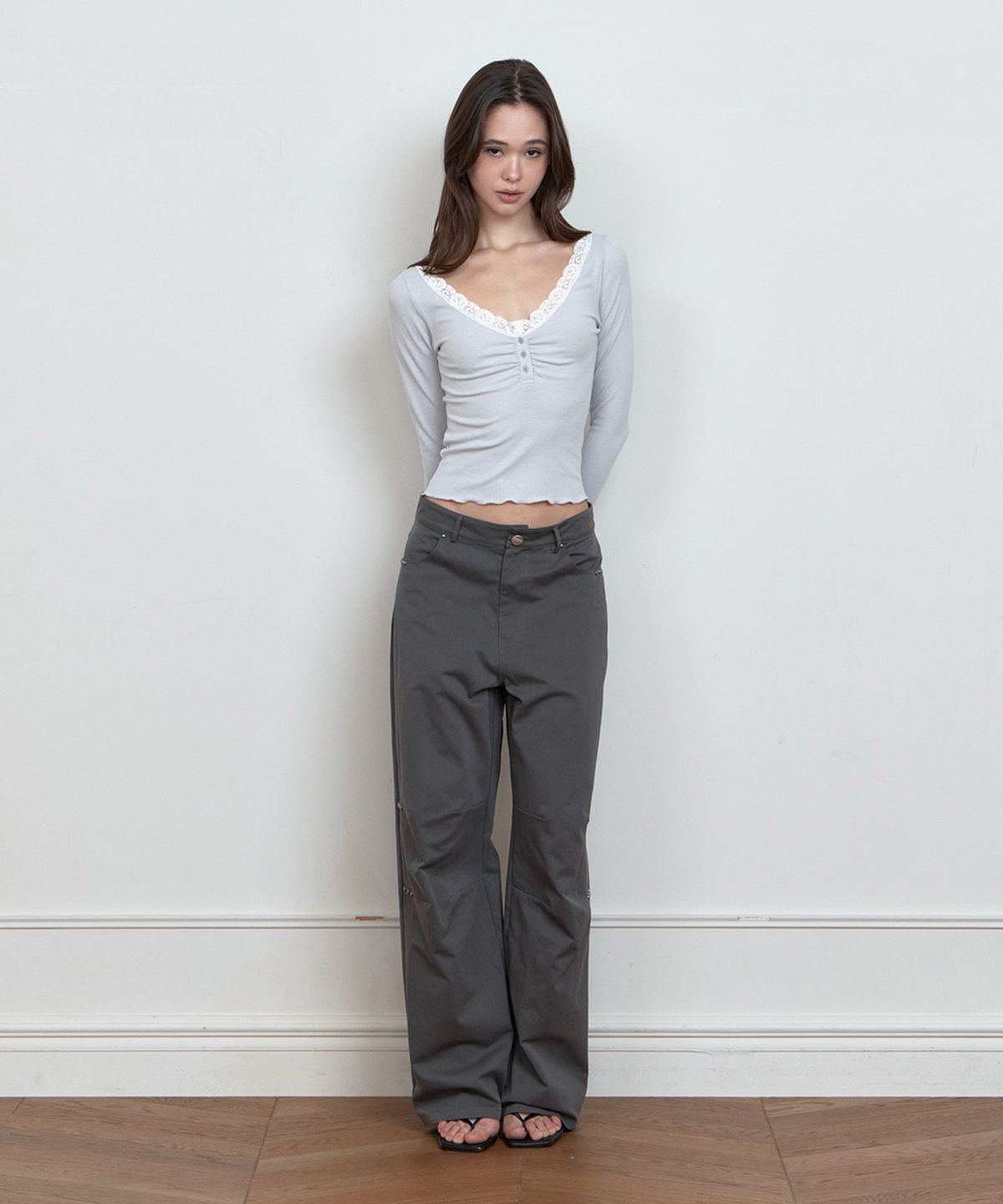 큐리티(CURETTY) C LACE BUTTON T-SHIRT_LIGHT GREY