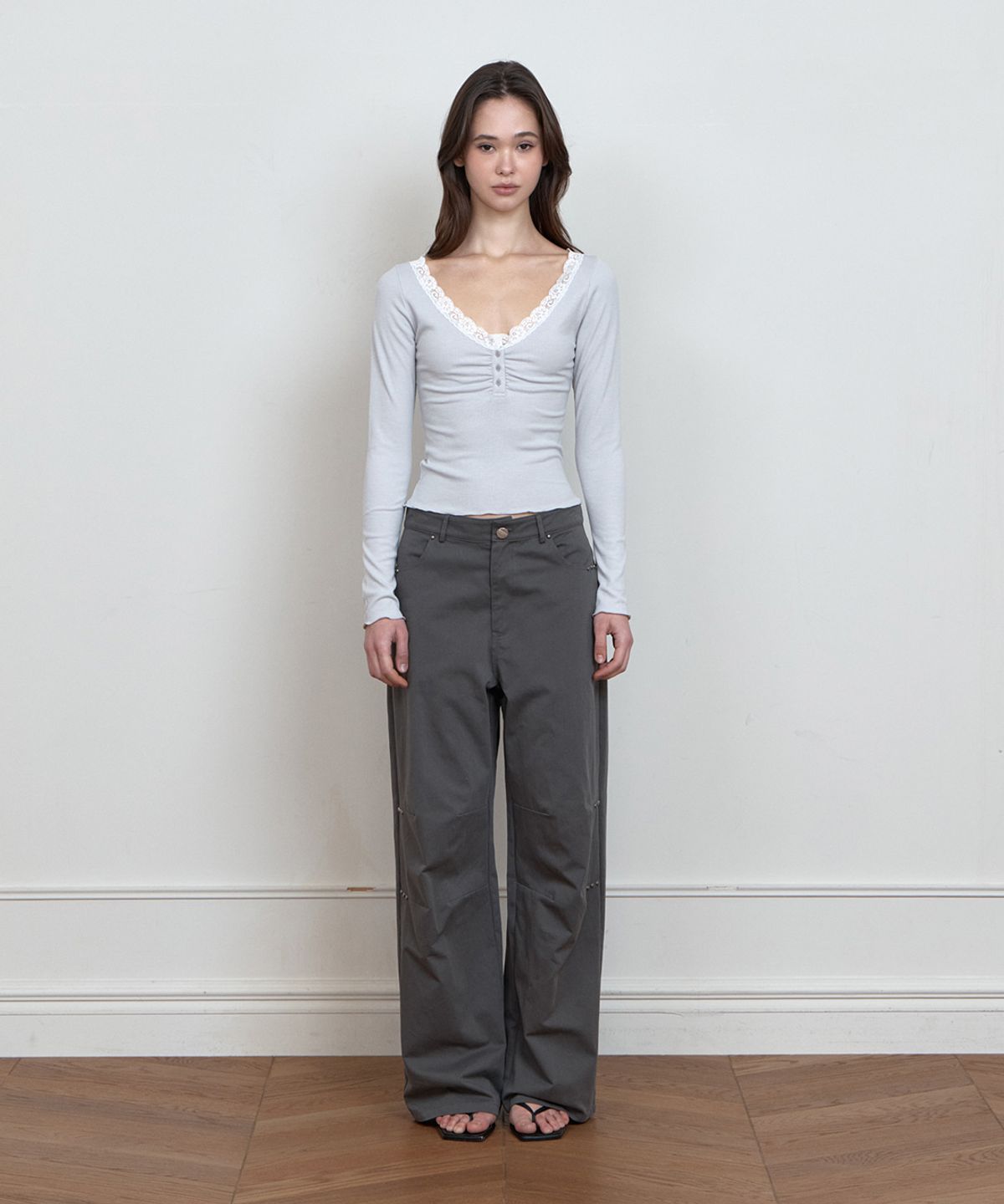 큐리티(CURETTY) C LACE BUTTON T-SHIRT_LIGHT GREY