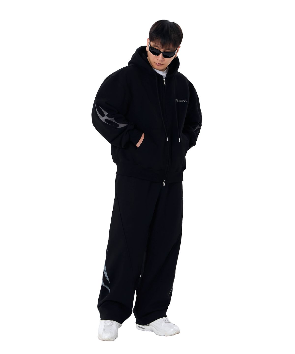 더랭크(THERANK) TRIBAL KILLSWITCH TRAINING HOODED ZIP-UP [BLACK]