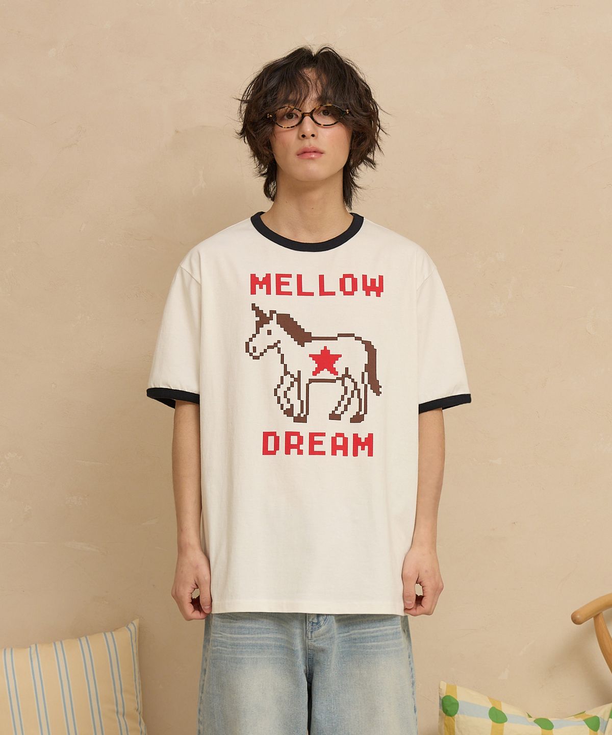 와이케이(WAIKEI) MELLOW DREAM 유니콘 링거 반팔티셔츠 아이보리