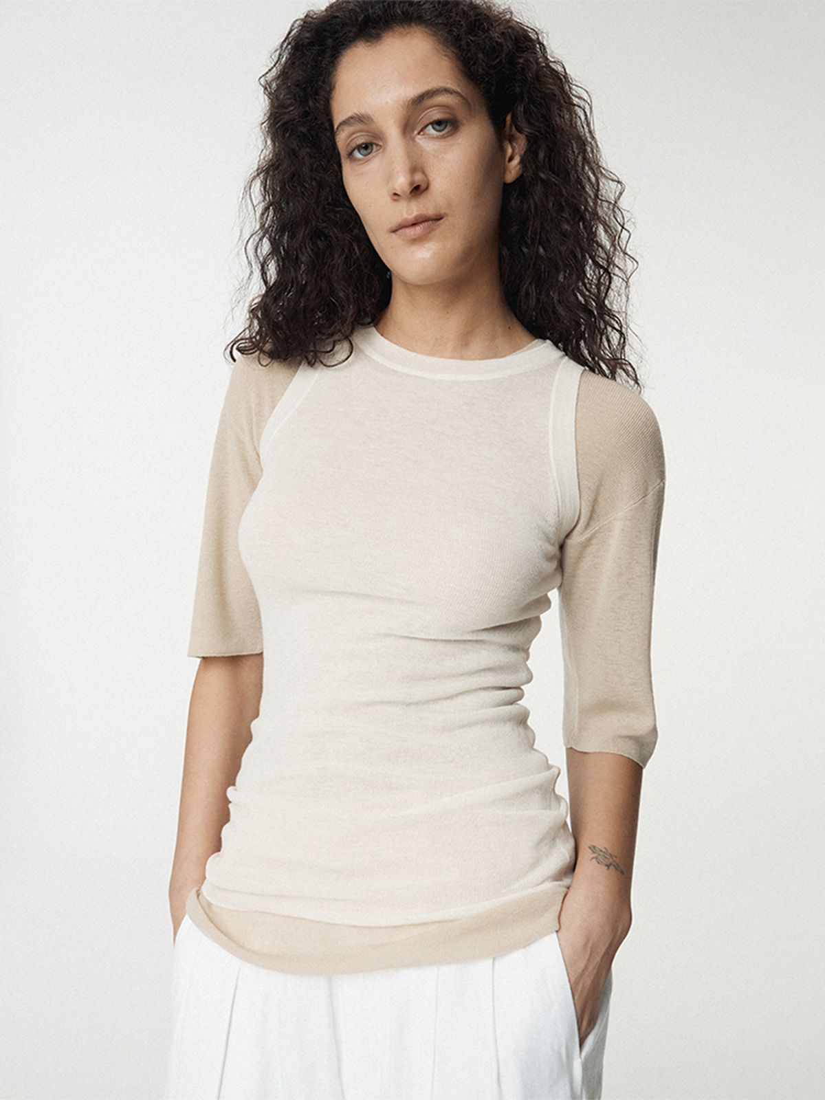 우마뭉(UMARMUNG) Weightless Wool Sleeveless Top_Ivory