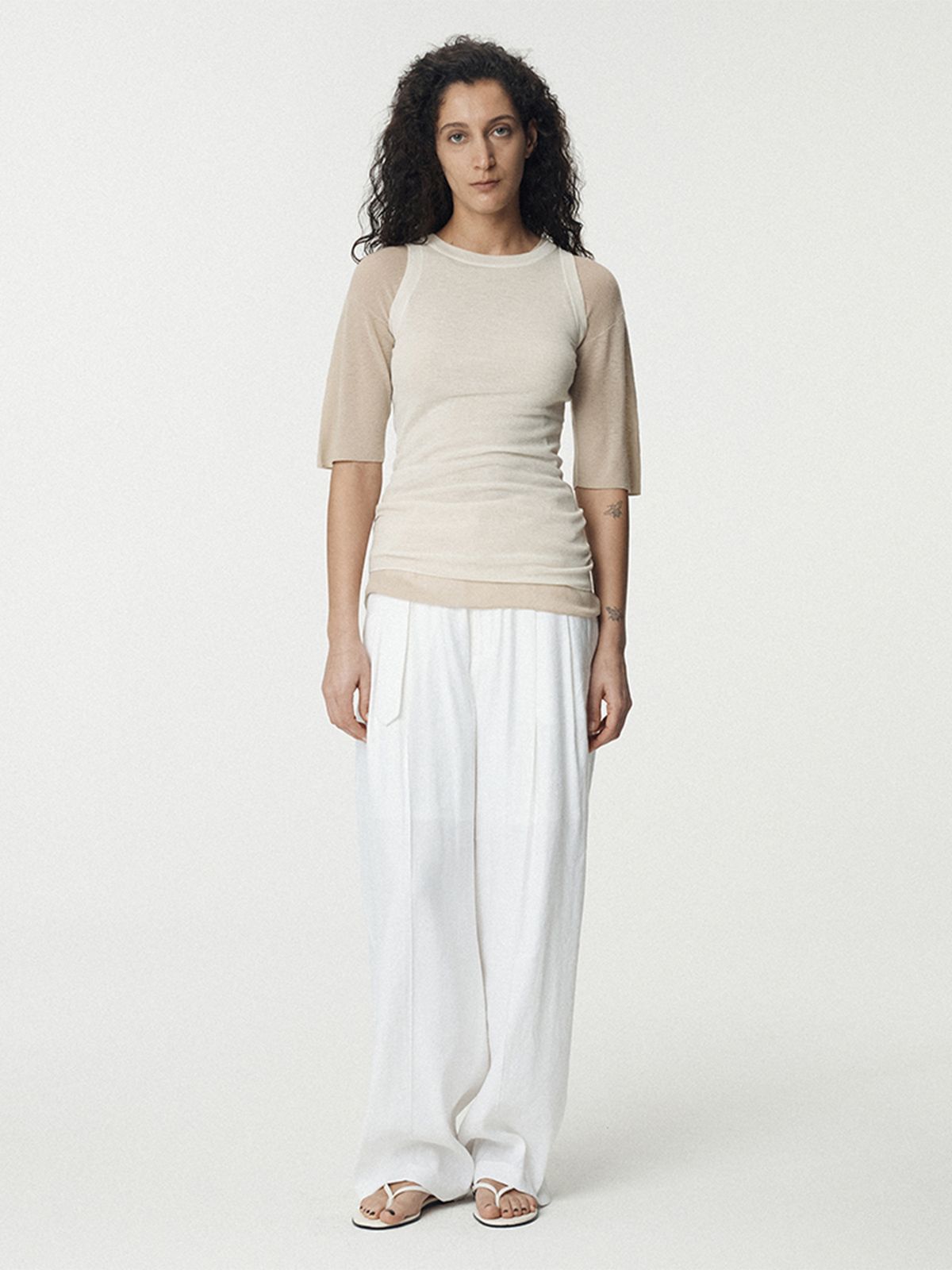 우마뭉(UMARMUNG) Weightless Wool Sleeveless Top_Ivory