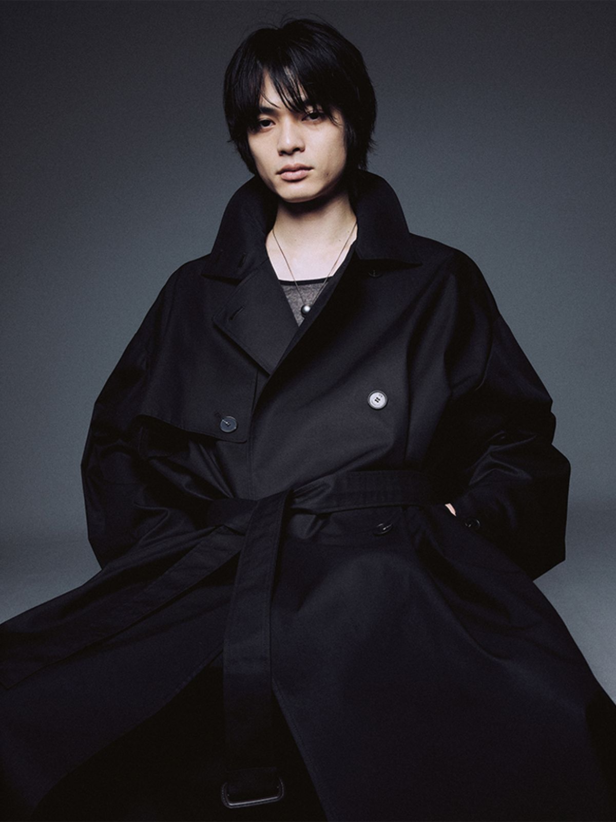 우마뭉(UMARMUNG) Convertible Collar Oversized Trench Coat_Black