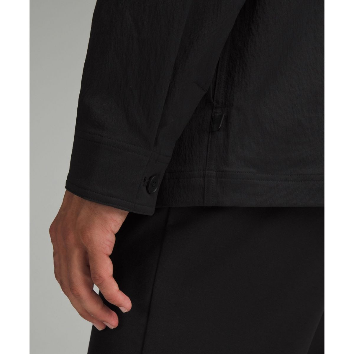 룰루레몬(LULULEMON) 릴랙스 핏 텍스처드 오버셔츠  BLK