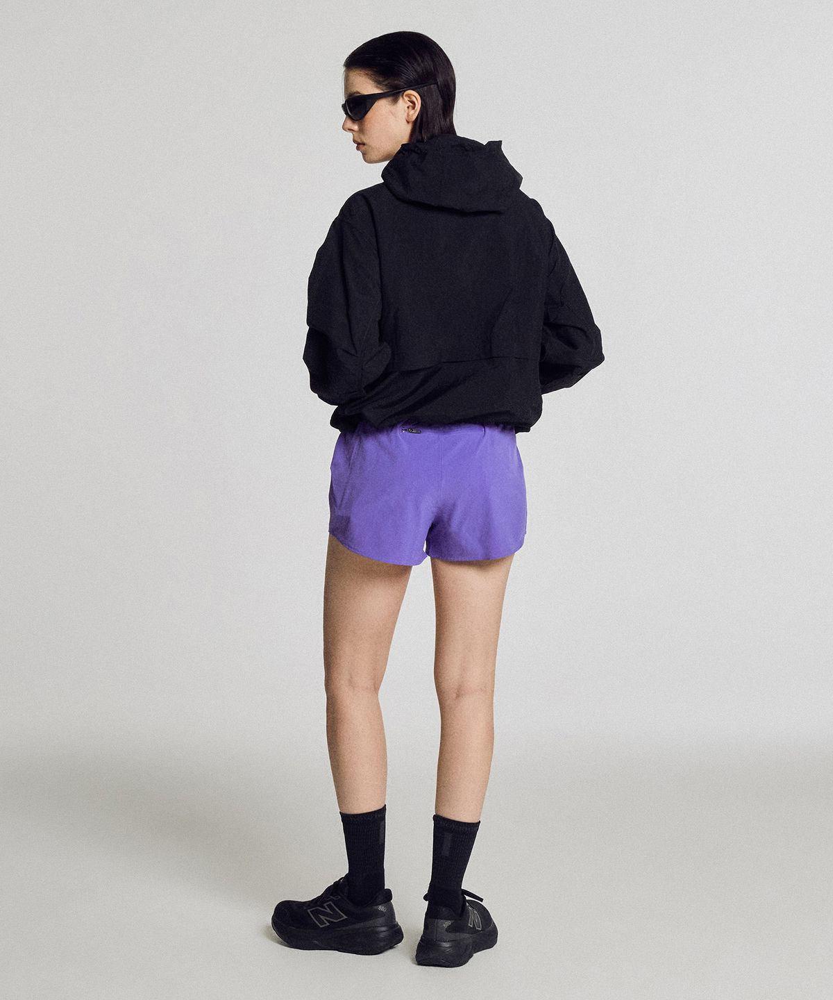 뉴발란스(NEW BALANCE) NBNAG2W322 / WOMEN 에센셜 후드 우븐 자켓 (BLACK)