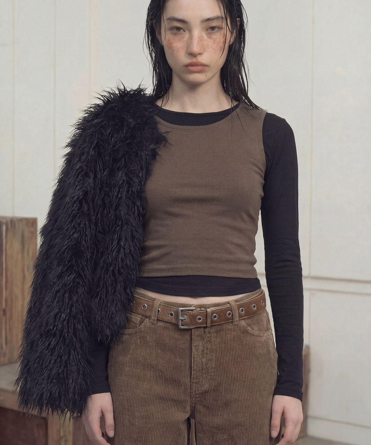 언더컨트롤 스튜디오(UNDERCONTROL STUDIO) 아일렛 송치 벨트 HAIRCALF BELT / EYELET / BROWN