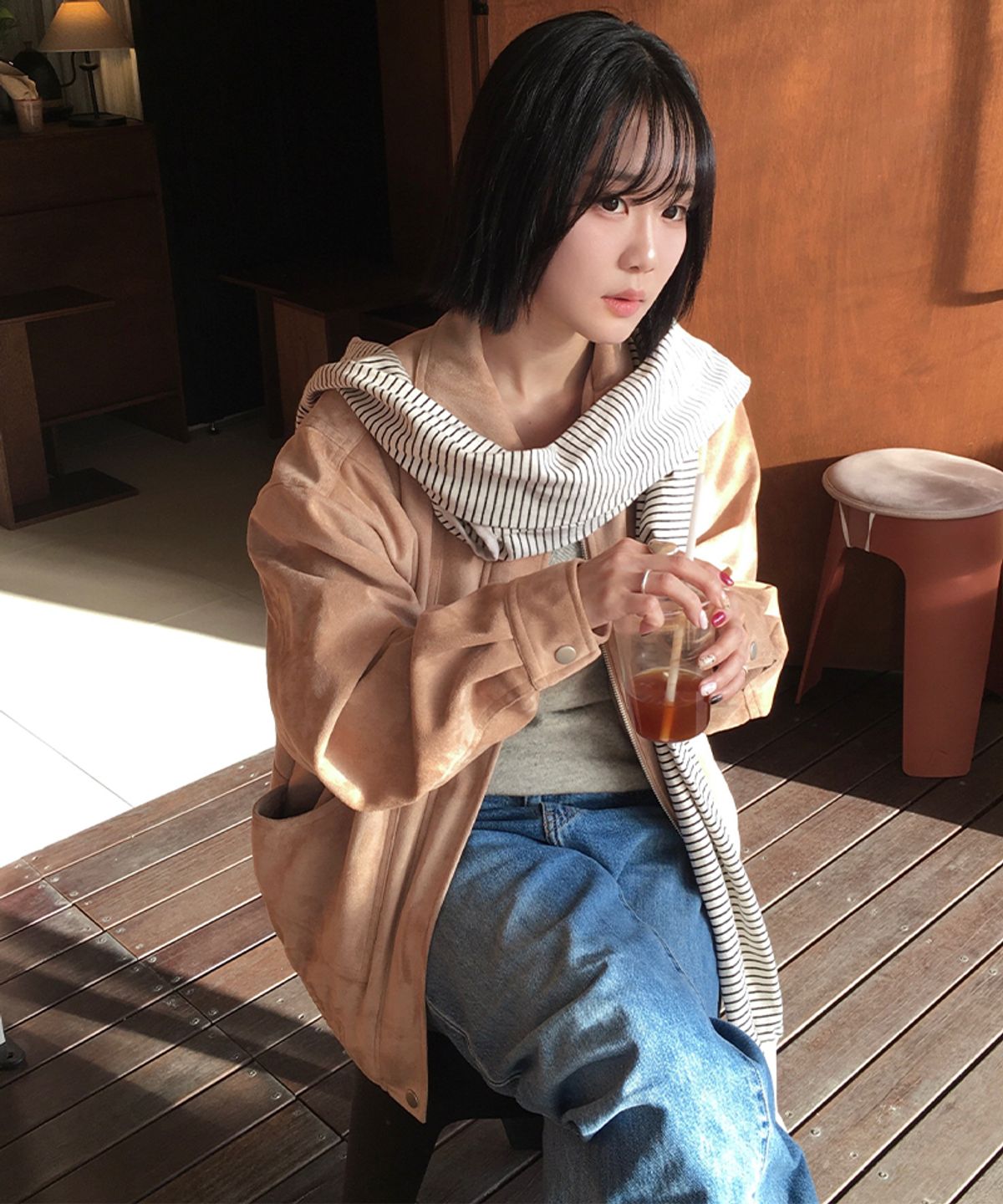 마리끌레르(MARIE CLAIRE) 절개 라인 스웨이드 블루종 점퍼(MAGAJP01MBE)