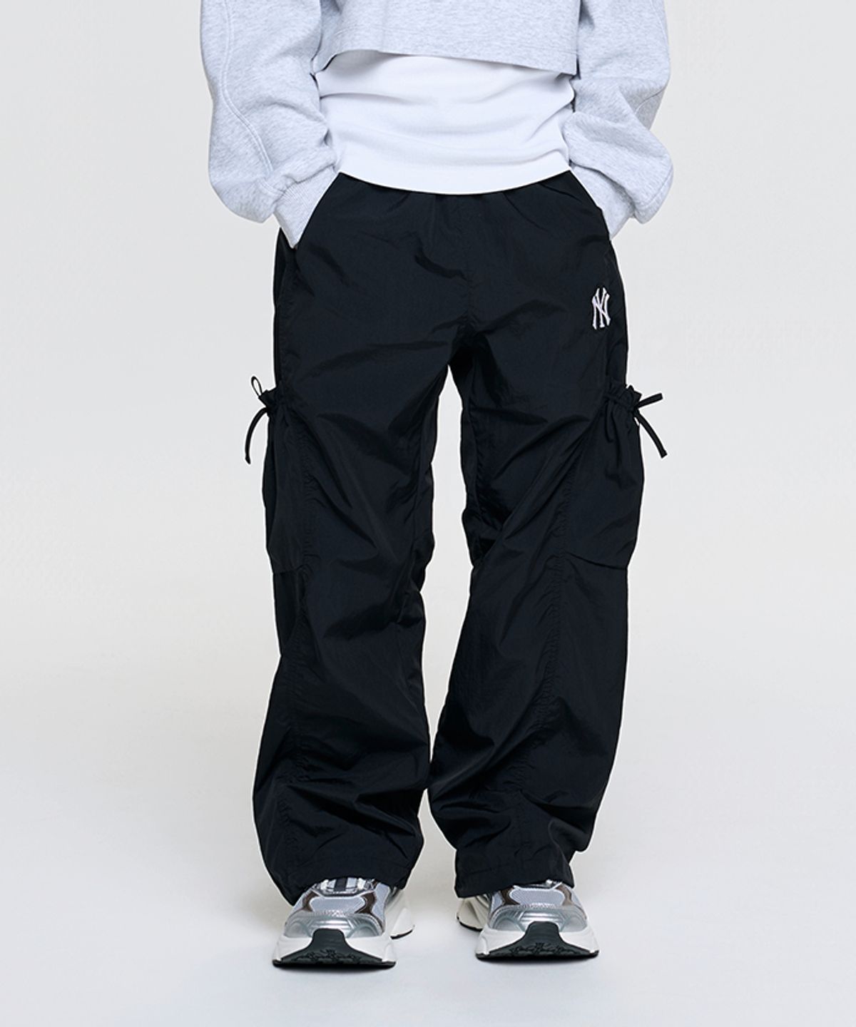 엠엘비 키즈(MLB KIDS) 스트릿 걸즈 리본 카고 우븐팬츠 NY (Black)