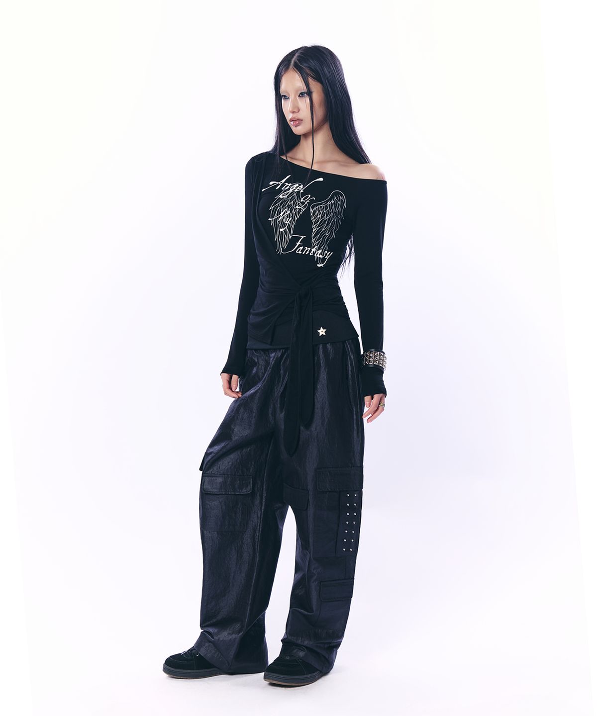 셋업이엑스이(SETUP-EXE) MULTI-POCKET STUDDED PANTS / BLACK