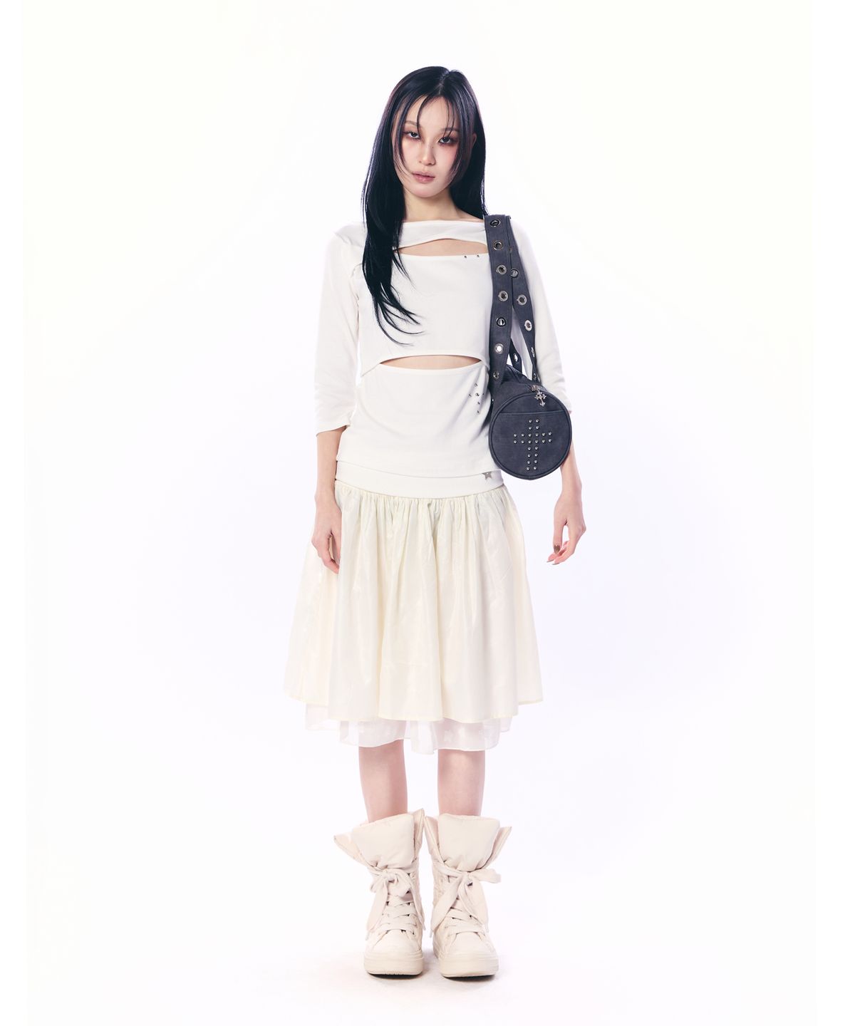 셋업이엑스이(SETUP-EXE) DOUBLE CUT-OUT TOP / WHITE