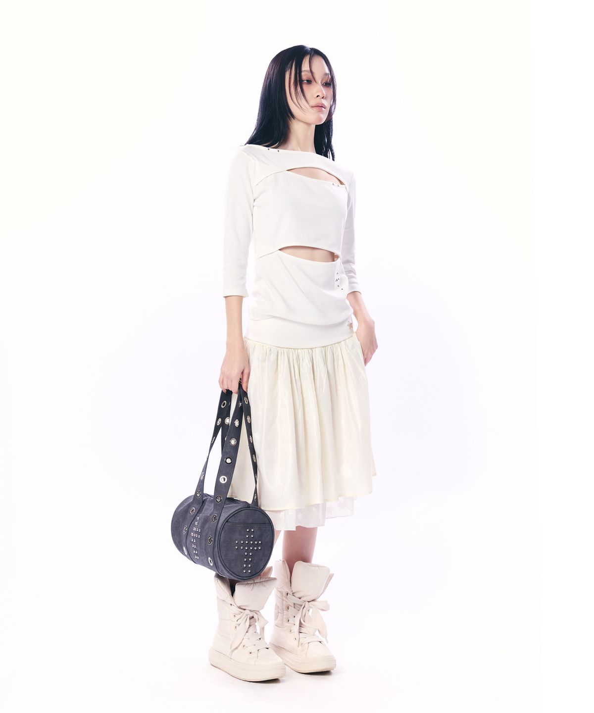 셋업이엑스이(SETUP-EXE) DOUBLE CUT-OUT TOP / WHITE