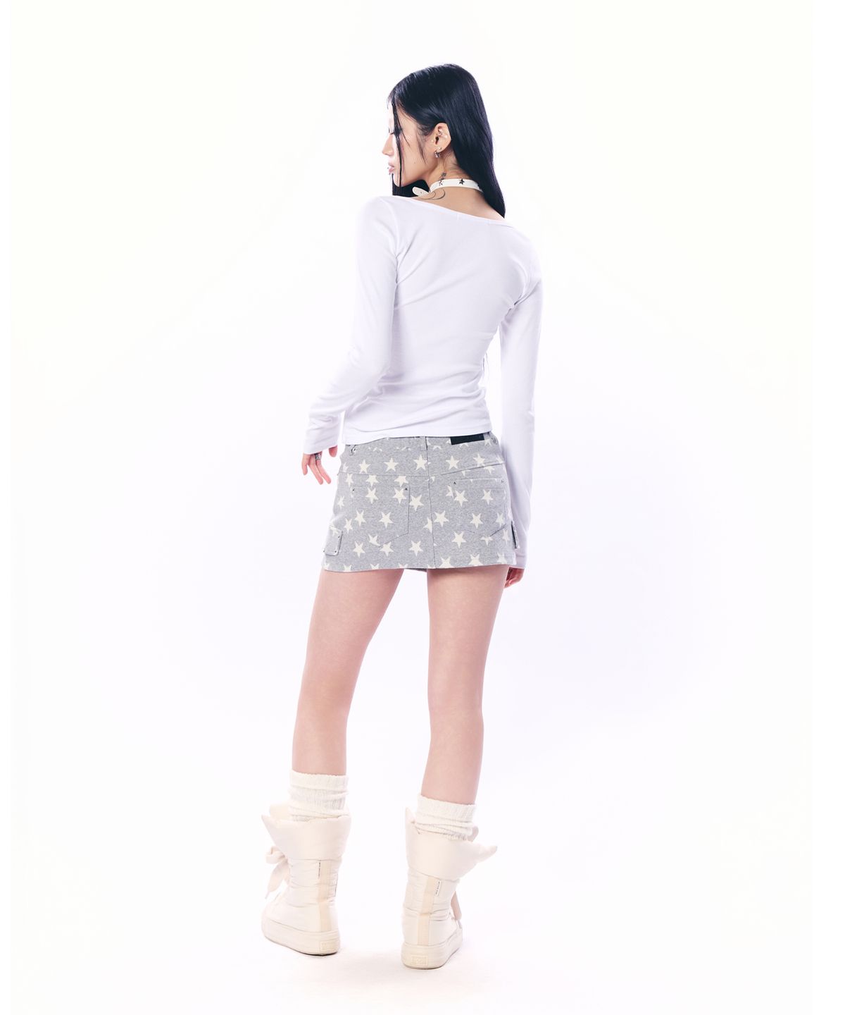 셋업이엑스이(SETUP-EXE) LOVE U-NECK TOP / WHITE