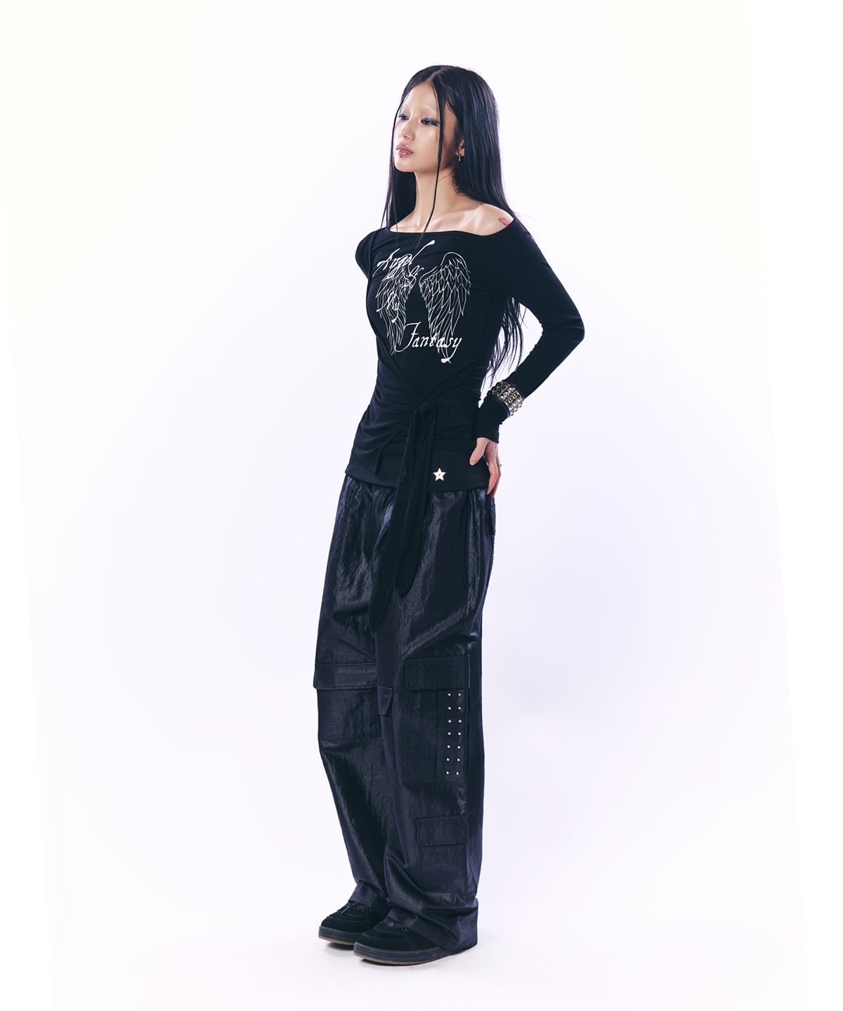 셋업이엑스이(SETUP-EXE) WRAP ONE-SHOULDER TOP / BLACK