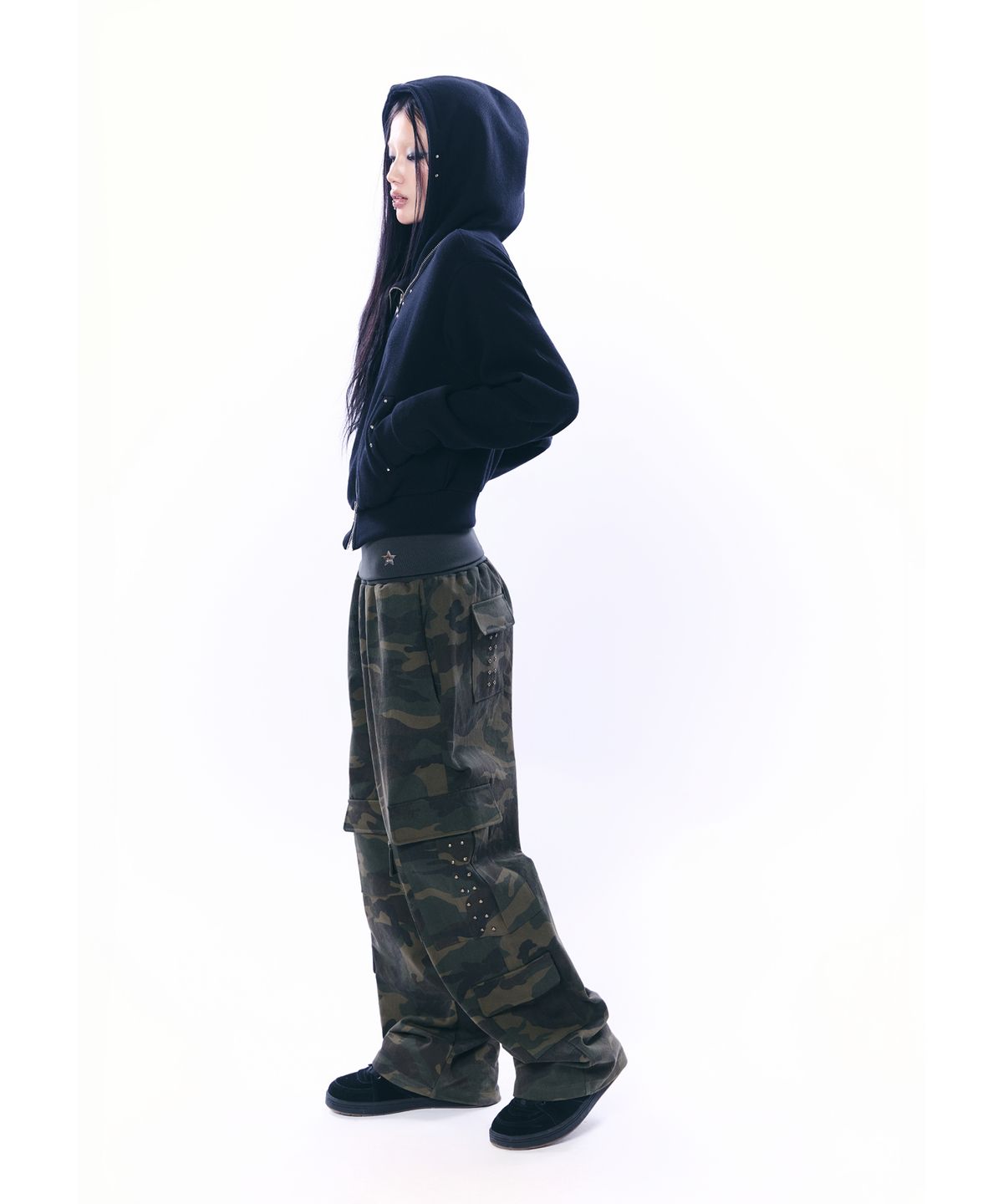셋업이엑스이(SETUP-EXE) CURVE HOOD ZIP-UP / BLACK