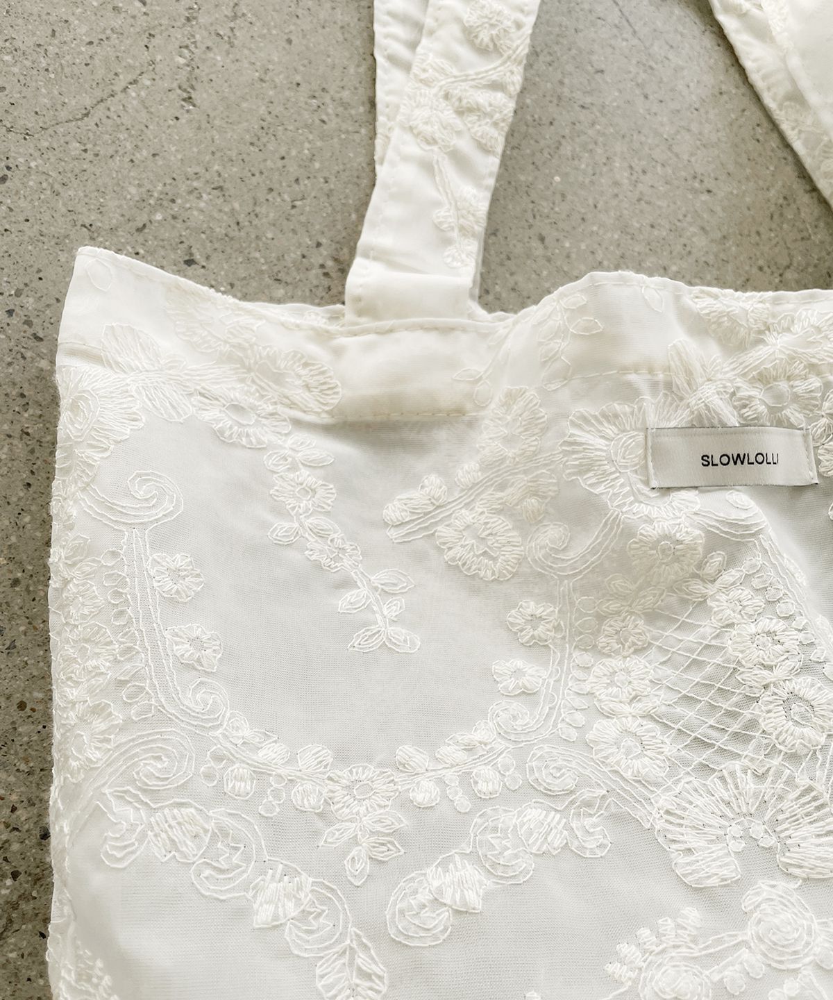 슬로우롤리(SLOWLOLLI) Bloom jacquard tote bag - Ivory