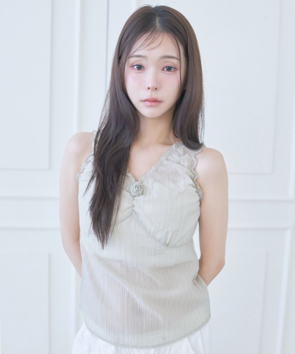 라티젠(LARTIGENT) L22 FRILL ROSE SLEEVELESS(LIME)