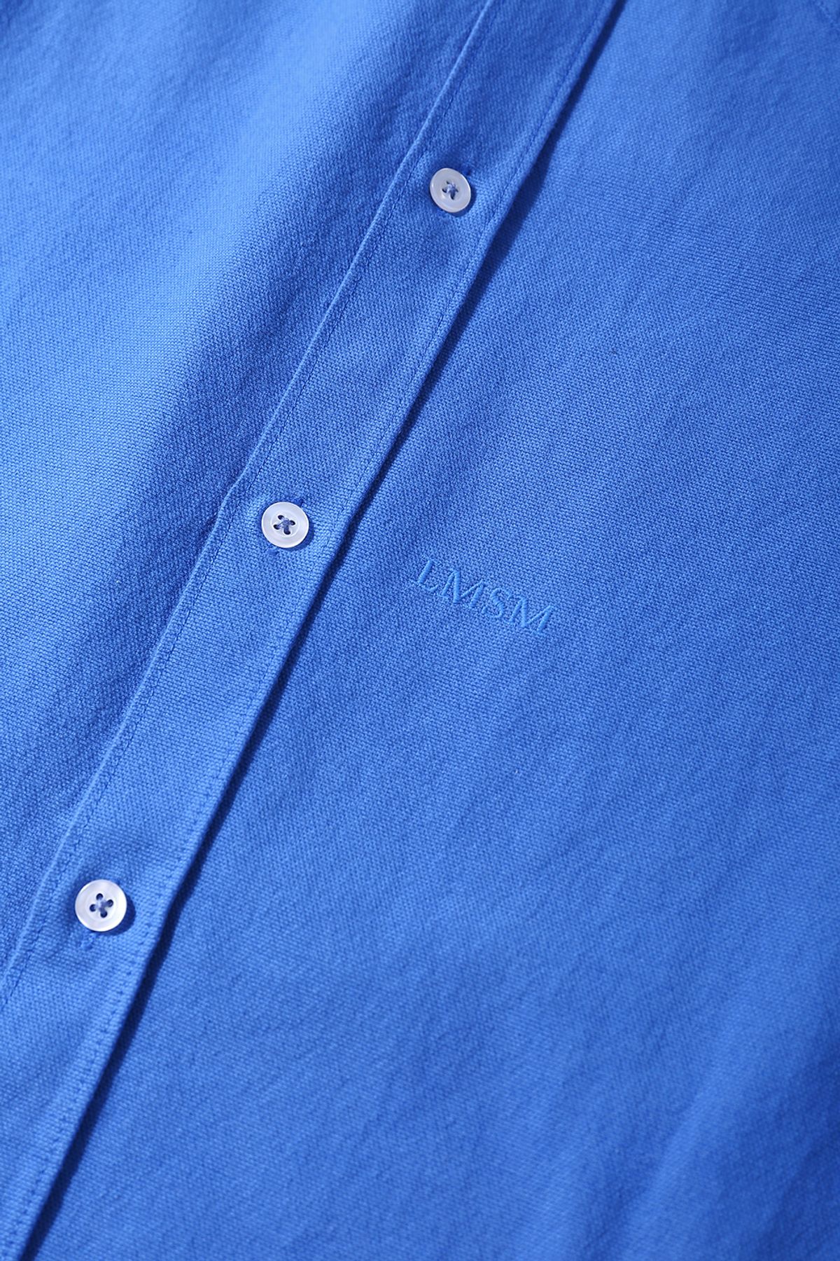 르몽생미셸(LE MONT ST MICHEL) COSMO - Logo embroidery basic shirts_Blue