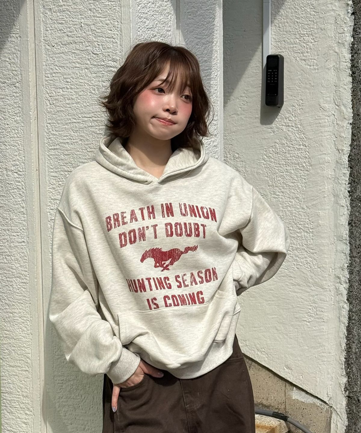아모우(AMOU) Vintage Horse HOODIE CREAM MELANGE