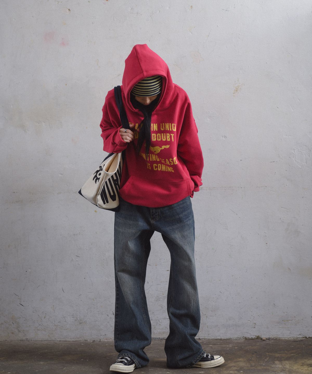 아모우(AMOU) Vintage Horse HOODIE CORAL RED