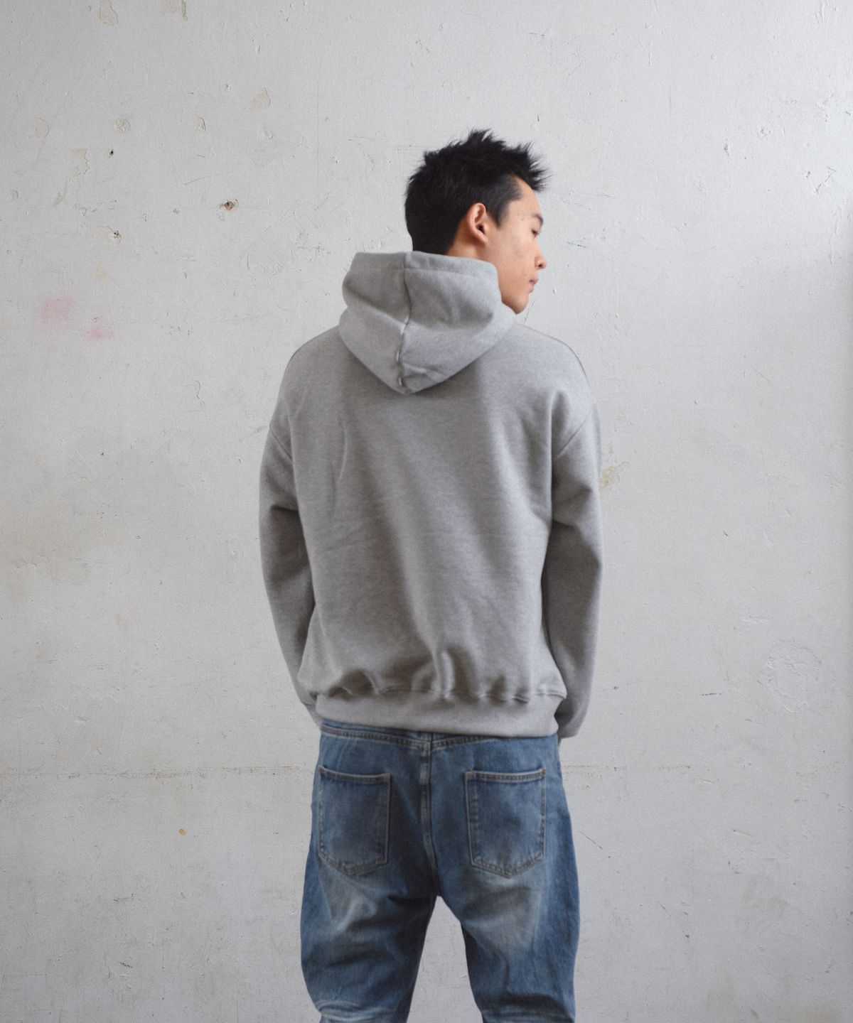아모우(AMOU) Lettering Circle HOODIE GRAY