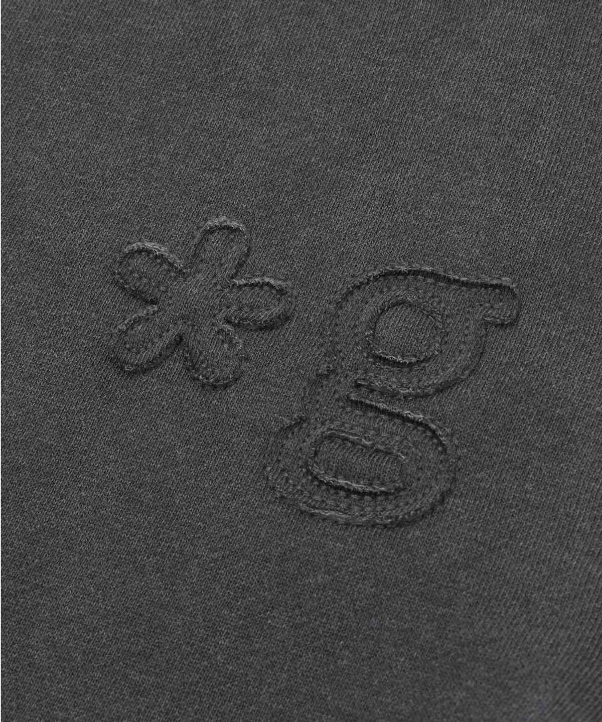 글런든(GRUNDEN) SIGNATURE LOGO VINTAGE LAYERED TOP (CHARCOAL)