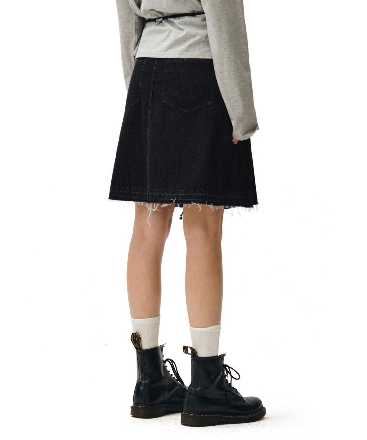 데케트 우먼(DECET WOMEN) Front Pleats Midi Skirt DCSK008BLACK
