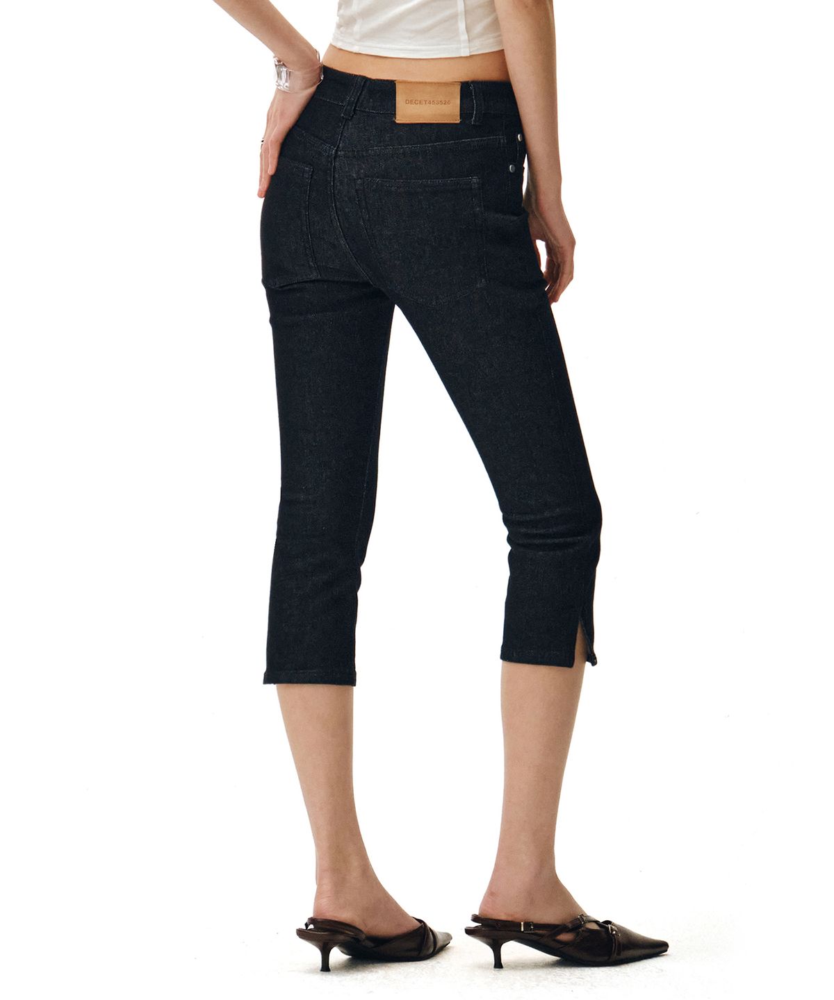 데케트 우먼(DECET WOMEN) Low Rise Capri Jeans DCWPT023CPBLACK