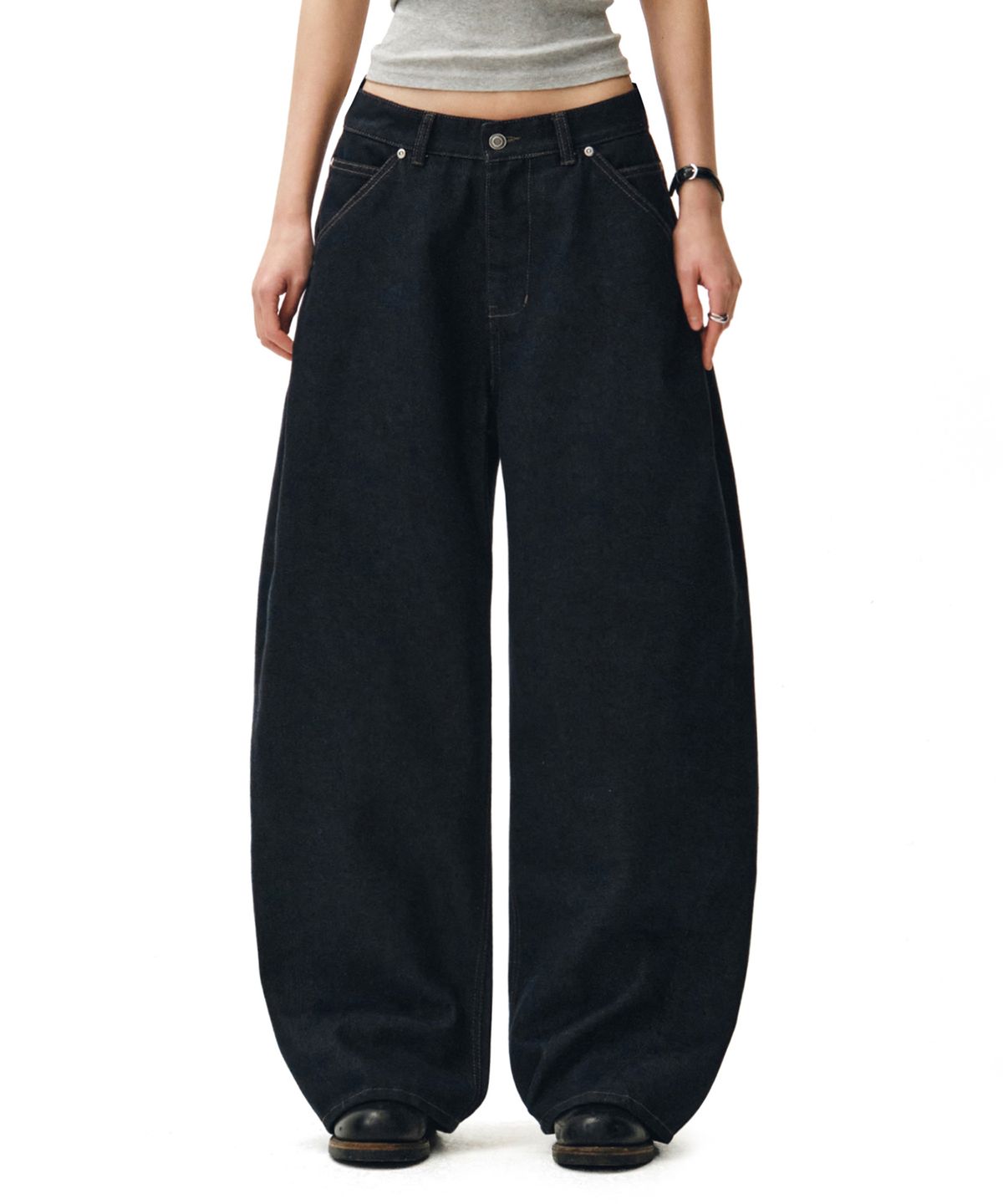 데케트 우먼(DECET WOMEN) Cinchback Barrel Wide Leg Jeans DCWPT022CPINDIGO