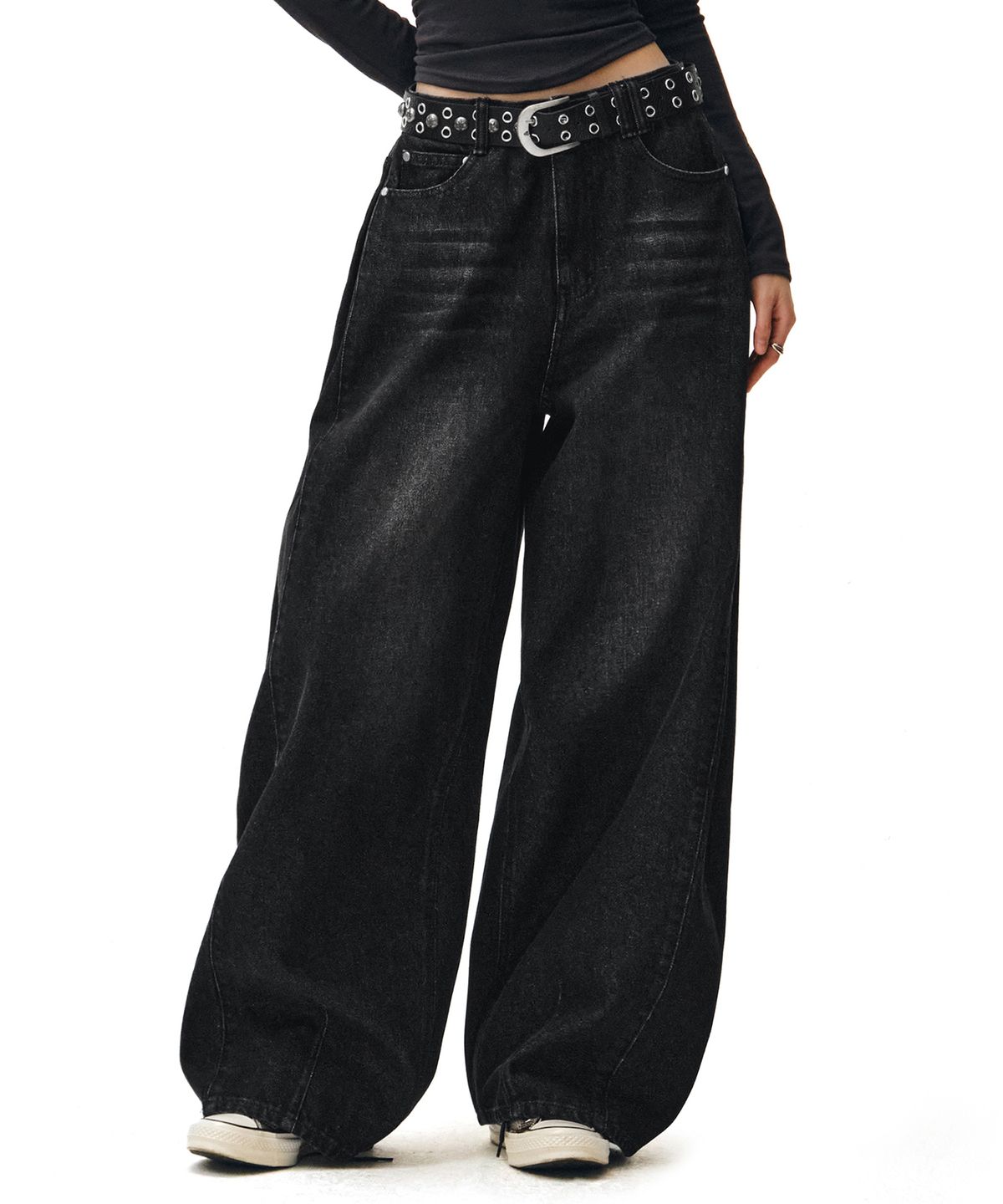데케트 우먼(DECET WOMEN) Side Pin Tuck Barrel Jeans DCWPT019BLACK