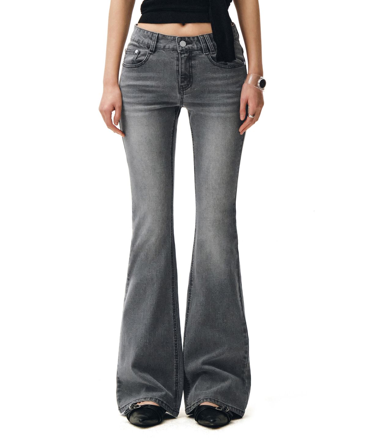 데케트 우먼(DECET WOMEN) Signature Slim Low Rise Flared Jeans DCWPT006GRAY