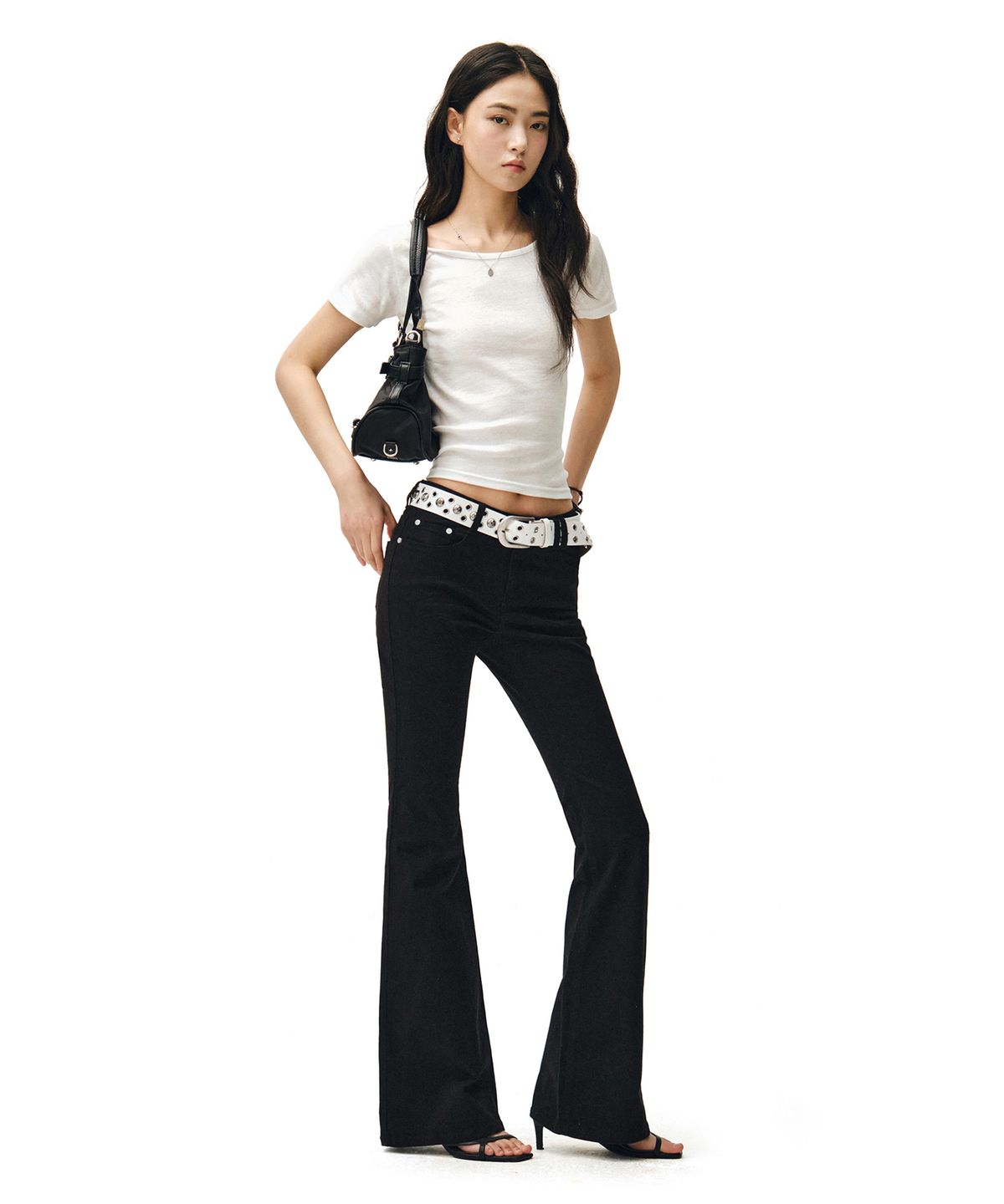 데케트 우먼(DECET WOMEN) (코튼)Signature Slim Low Rise Flared Jeans DCWPT006BLACKCT